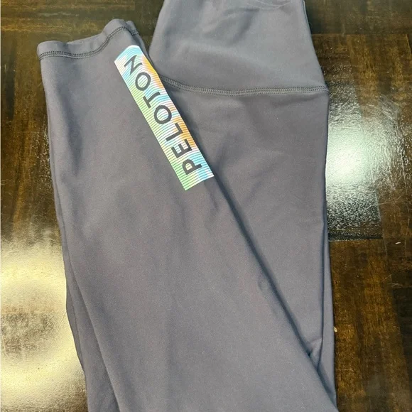 Peloton Women dark gray Leggings Size M - Picture 8 of 8